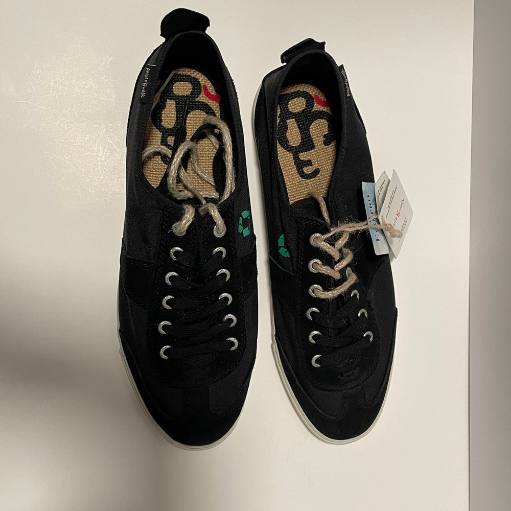 People’Swalk: A French eco brand - NWT black canvas euro men’s size 44